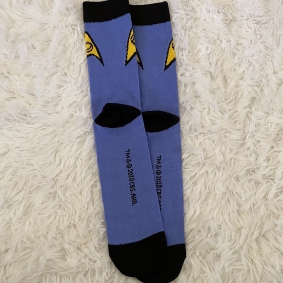 NWOT Star Trek periwinkle purple with logo - Picture 4 of 5